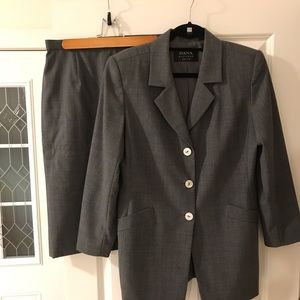 Dana Buchman Suit